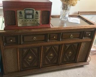Vintage Console Stereo and Radio