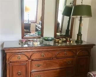 Dresser with double mirrors