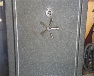 Champion Crown 50 Gun Safe 2002