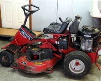 Snapper Riding Lawn Tractor, Model #SR1642, 42" Deck, 16 HP Briggs And Stratton Vanguard Motor