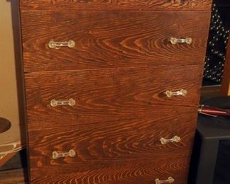 Solid Wood 5 Drawer Chest Of Drawers With Glass Handles, 48" x 34" x 18"
