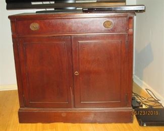 Victorian cabinet with draw over