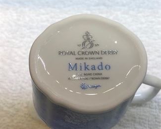 Royal Crown Derby Mikado