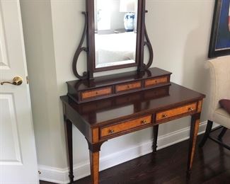 OMG!! Dressing table and mirror, again by Henkel Harris, with mirror