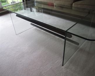 GLASS COCKTAIL TABLE