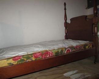 DOLL BED