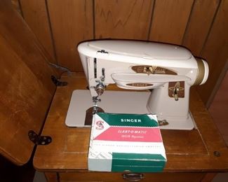 Singer Sewing Machine