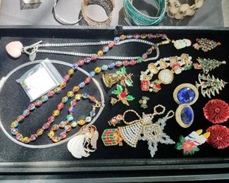 Costume jewelry. Murano necklace set