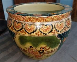 Vintage oriental pottery