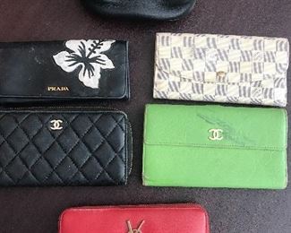 Various Gucci, Prada, Louis Vuitton & Chanel Wallets