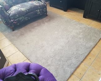 Gray Area rug / carpet remnant with finished edges.  Appro 8ft x 6ft