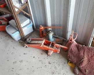 Hydraulic Jack, Metal Shelves
