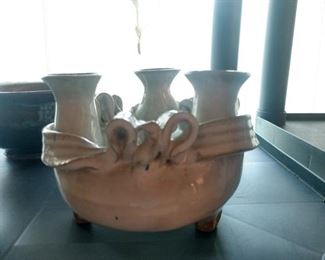 Art pottery 