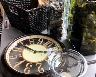 We Have Lot's Of Quality Decorative Items For You...