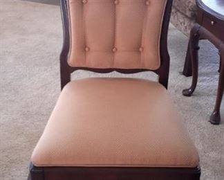 Tufted upholstered side chair