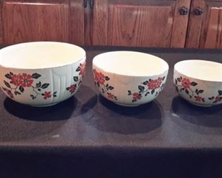 Vintage Hall's Kitchenware Superior Red Poppy nesting bowls.