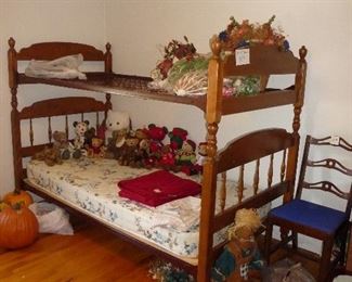 bunk beds / toys
