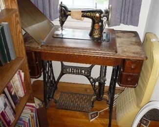 Singer treadle machine