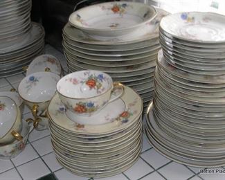 Theodore Haviland Jewel pattern dinner set