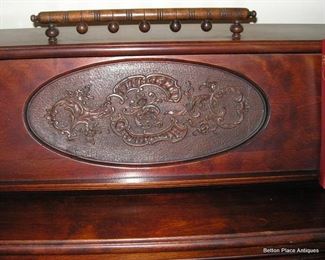 Decorative piece on top of the Antique Organ