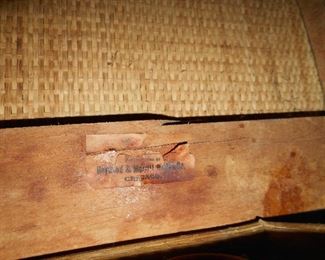 Settee makers label