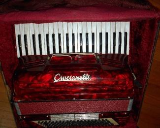 Crucianelli made in Italy accordion  in great condition with case