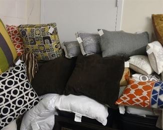 accent pillows
