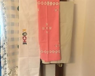 vintage tablecloths