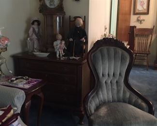 Victorian chair and washstand