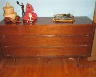 mid century modern dresser