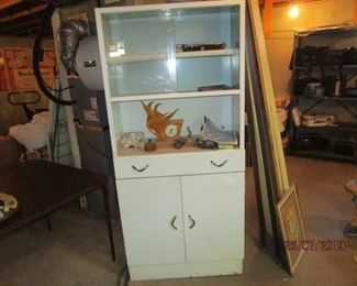 Metal cabinet