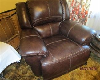 LI MOSS ROCKER ELECTRIC RECLINER