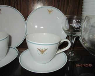 AIR FORCE ONE CUPS AND SAUCERS