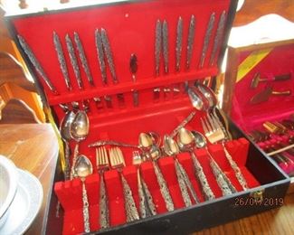 ONEIDA NORTHLAND SS FLATWARE