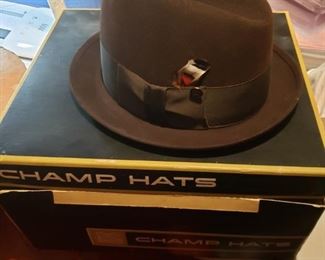 Vintage Stetson hat with hat box