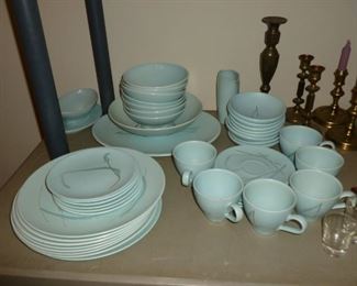 beautiful vintage set of Russell Wright