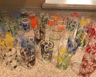 VINTAGE JUICE GLASSES