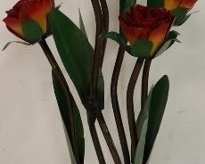Metal rose decor