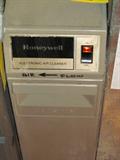 Honeywell Electronic air cleaner