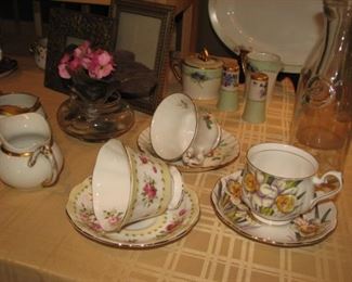 vintage collection of teacups & saucers