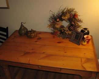 honey oak table
