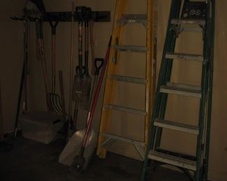 ladders, lawn tools