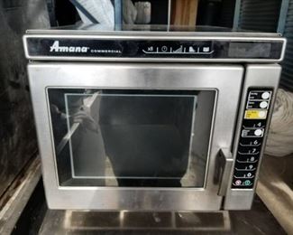 Amana Commerical Microwave RC22S2