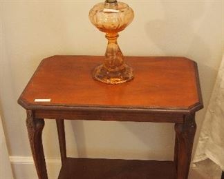 cute vintage side table w/ oil lamp