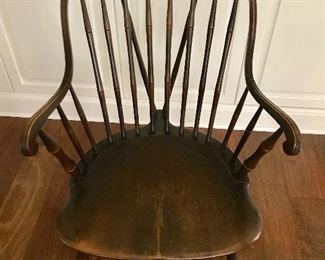 Antique windsor chair (crack)