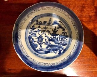 Blue and white Chinese plate 