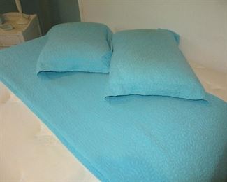 Queen / Full Teal Mallasse Coverlet & 2 Matching Shams
Pine Cone Hill
