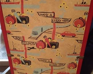 VINTAGE DOLL CASE...GREAT GRAPHICS!!!