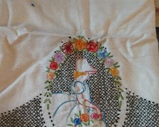 CLOSE-UP...EMBROIDERED LINENS