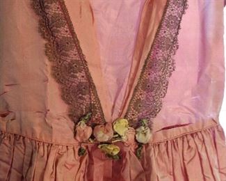 CLOSE-UP....20S SILK PARTY DRESS